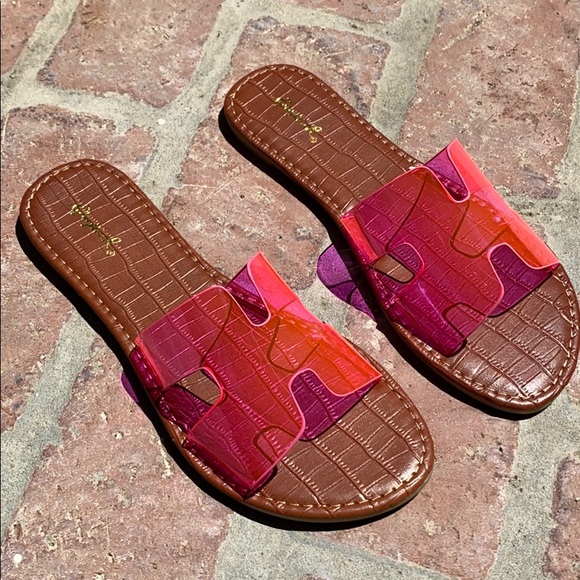 NEW Athena NEON Fuchsia PVC sandal - Picture 7 of 11